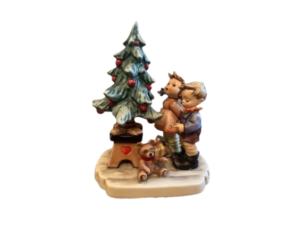 M.I. Hummel Am Weihnachtsbaum
