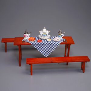 Reutter Miniaturen houten biertafel met decor